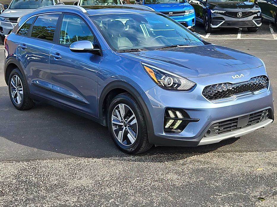 Kia Niro EX Premium      2022