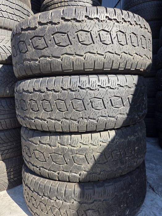 Шини бу 255/70 R16 Toyo всесезон
