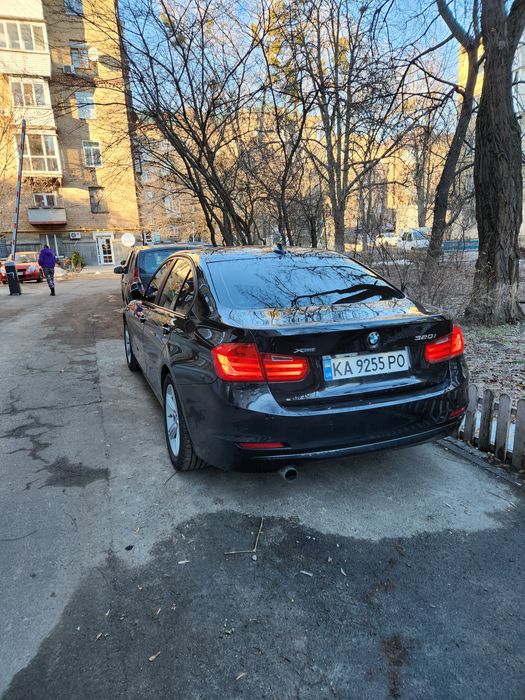 BMW 320i Xdrive 2014 рік