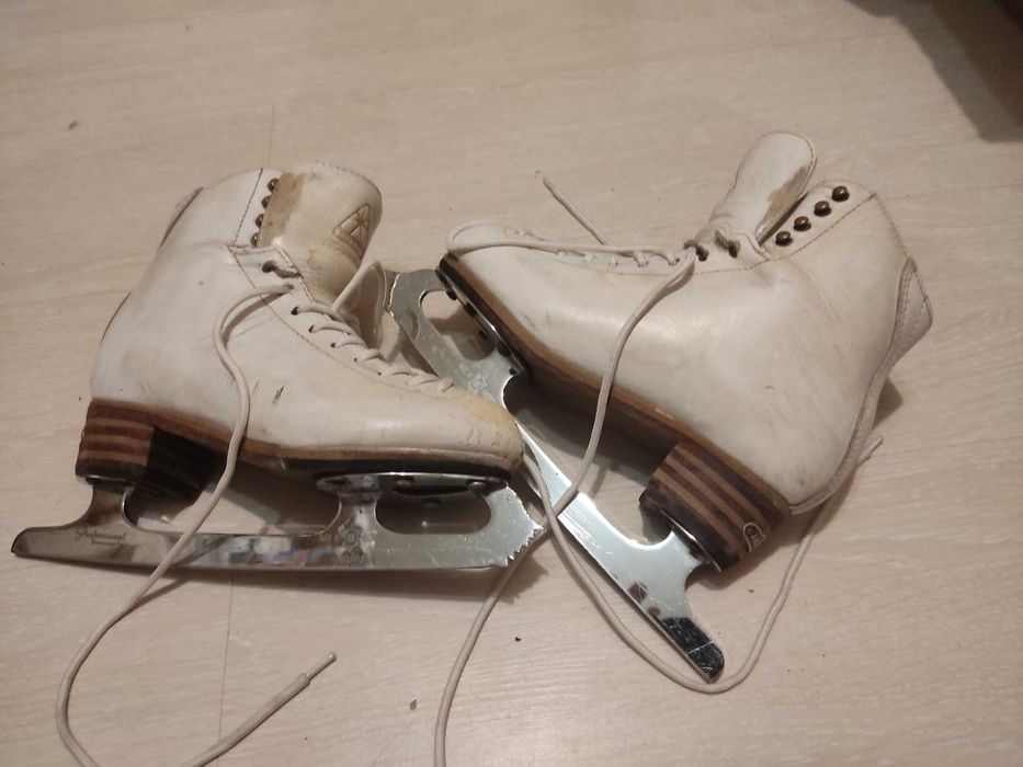 Ковзани для фігурістів