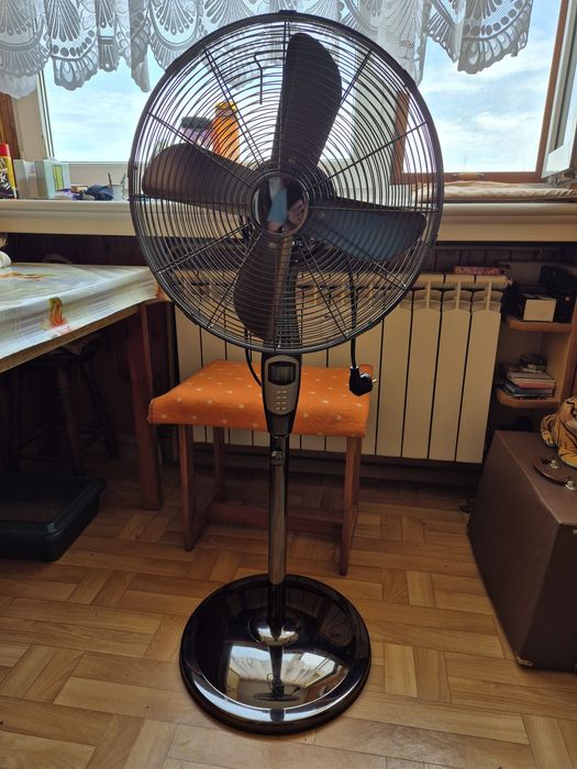 Wentylator stojący