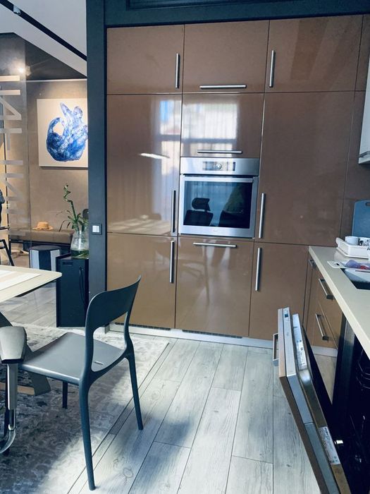 Довготривала оренда 2-ох кім квартири по вул.Рєпіна