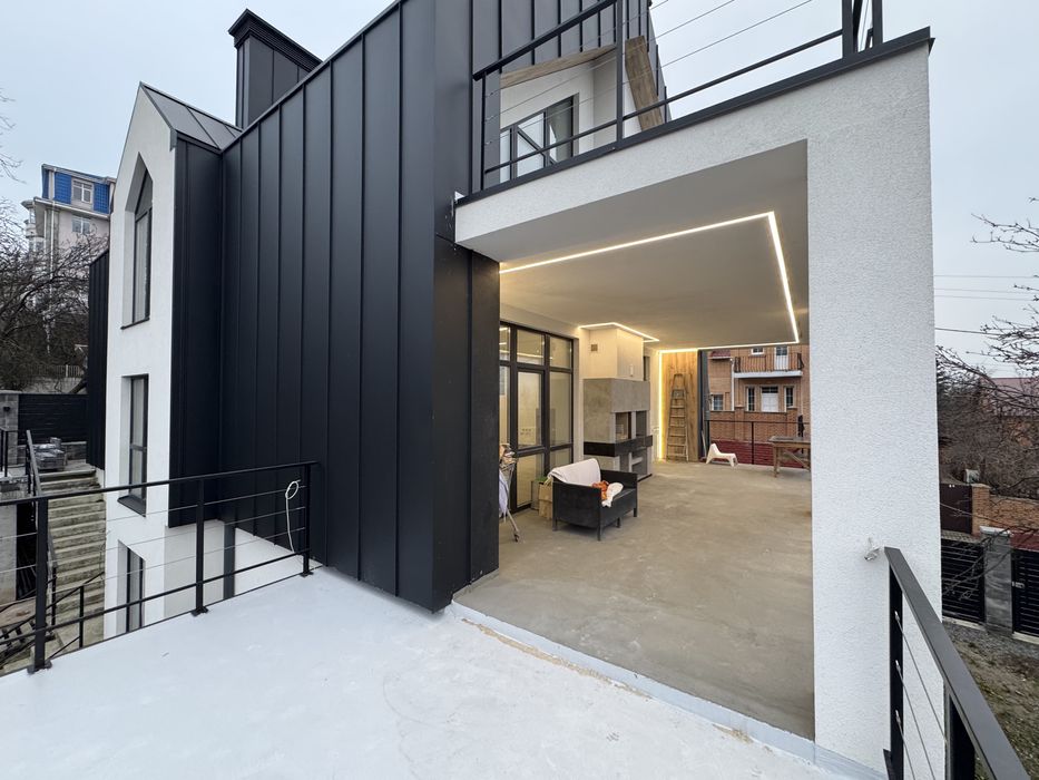 Оренда будинку з панорамним видом на Поділ