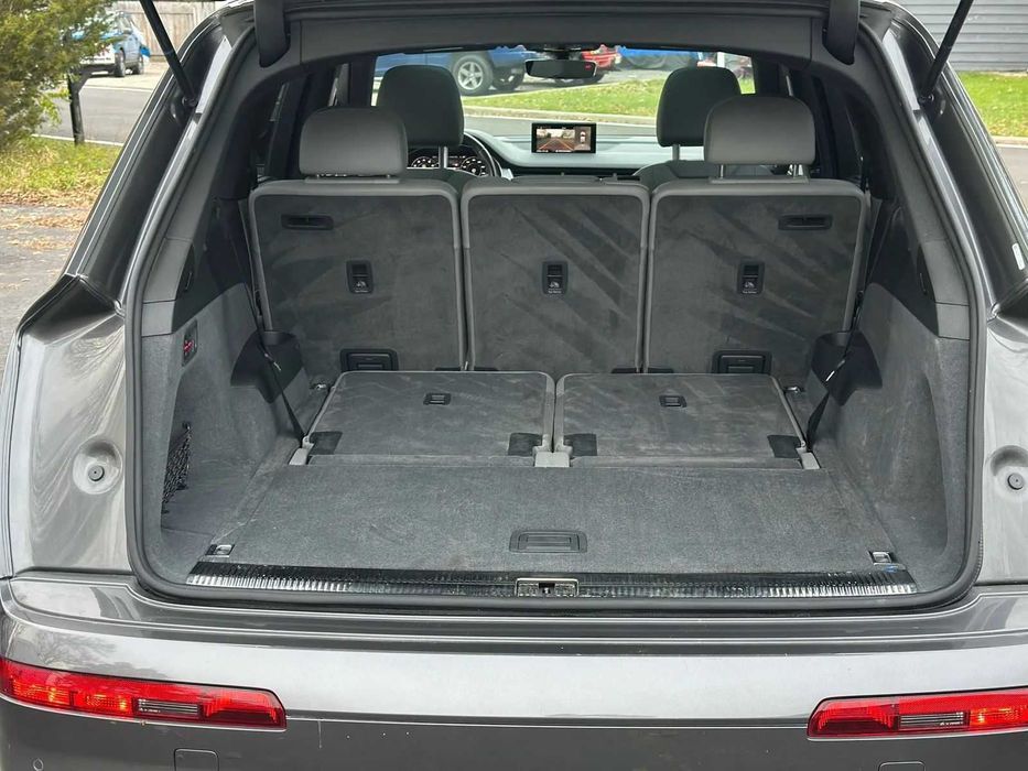 Audi Q7 2019 Premium Plus — большой премиум для семьи и путешествий