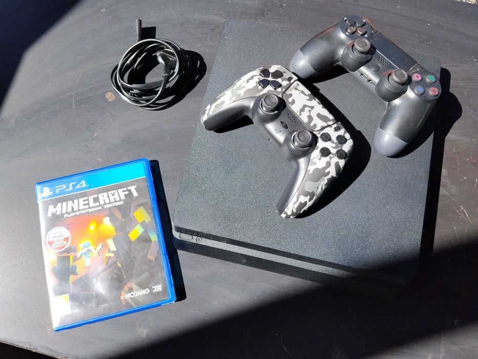Ps4 Slim 1TB + 2 pady + Minecraft