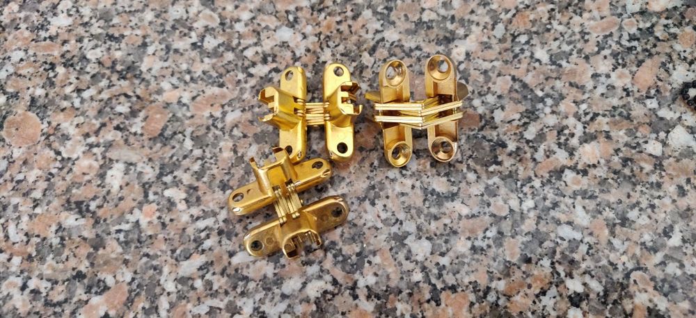 Dobradiças invisíveis64750853753475122