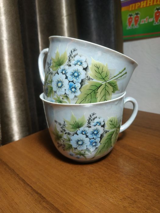 Продам чайные чашки 50 грн шт