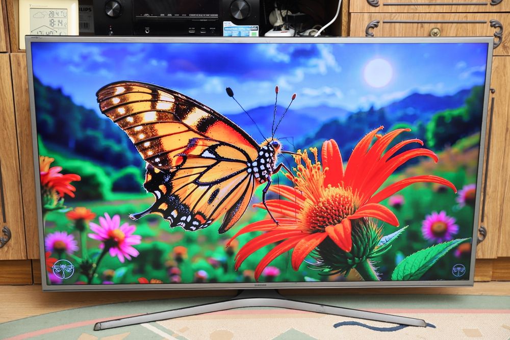 Samsung  UE50JU6850U     50  дюймов