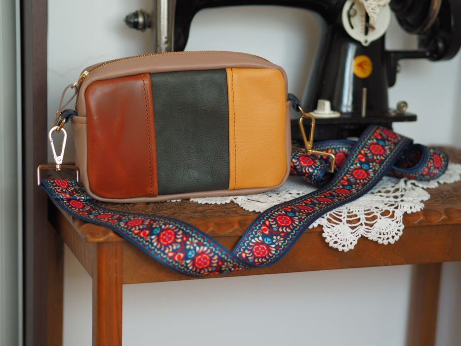 Nowa torebka ze skóry