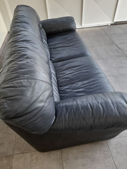 Sofá 1,90×85 em bom estado.
