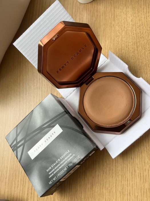 Sprzedam Fenty Beauty 02 Biscotti