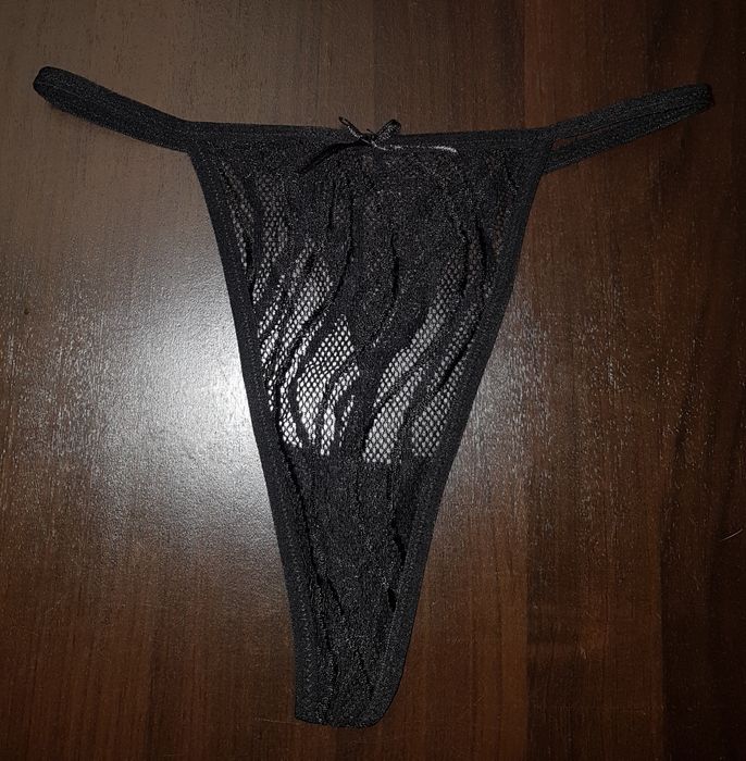 Koszulka nocna koronkowa ze stringami  S/M