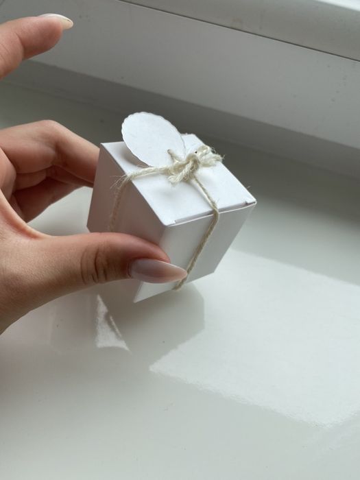 Коробочки білі (бонбон‘єрки)