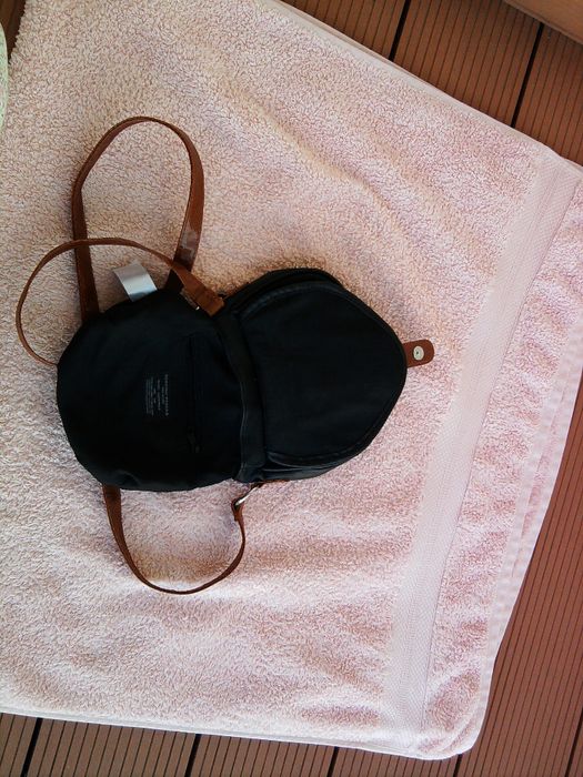 Mała zgrabna torebka Dorothy Perkins - długi pasek !!!