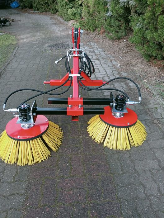 Wymiatarka do liści z truskawek z napędem hydraulicznym