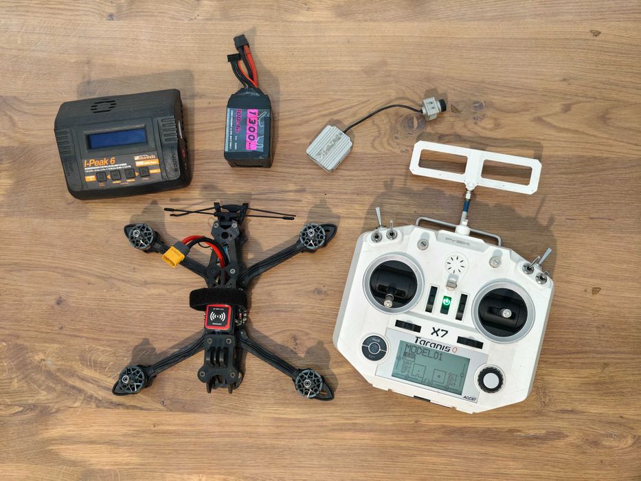 Zestaw Dron fpv 5 calowy z kontrolerem i baterią