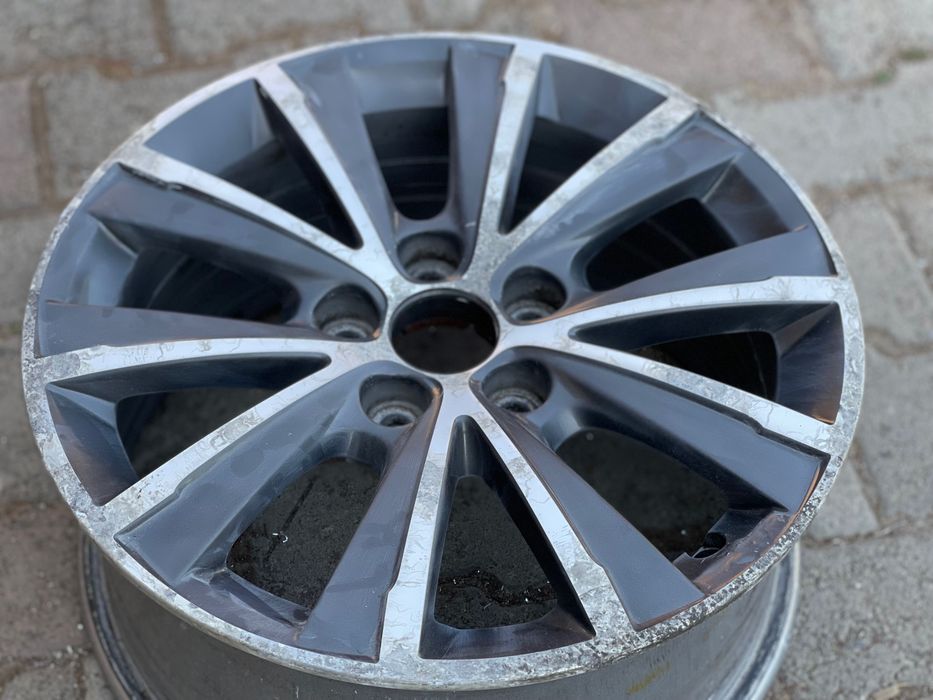 Порошкове фарбування та проточка, покраска автомобільних дисків