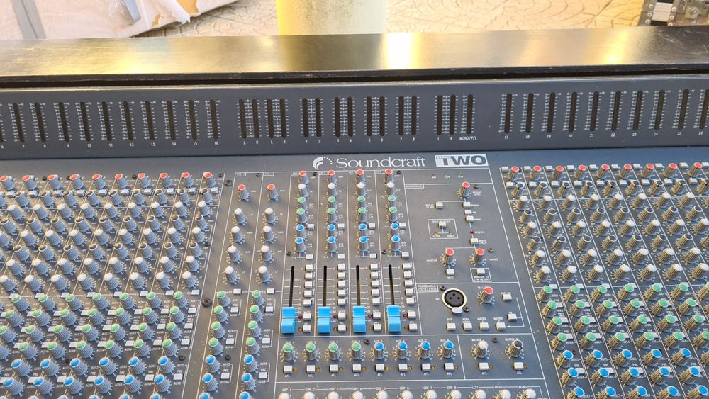 Soundcraft Series II muito estimada