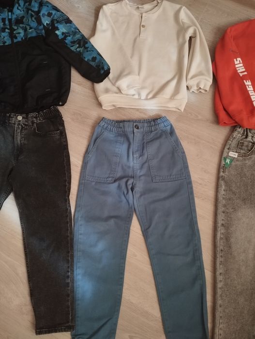 Продам джинси, кофти,вітровку для хлопчика