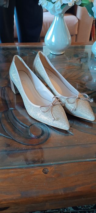 Vendo Sapatos metade do preço