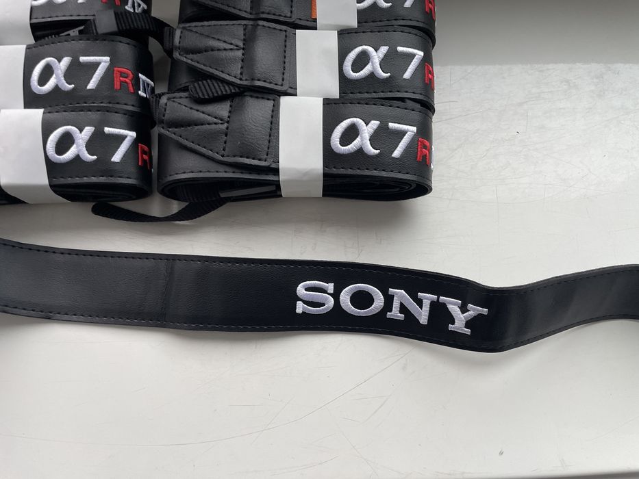 Oryginalne paski do aparatu Sony A7R IV