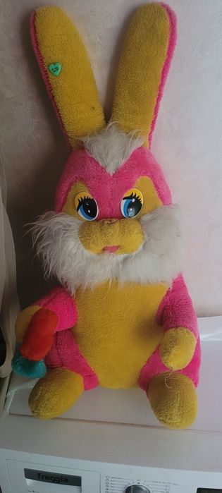 М'яка іграшка заєць