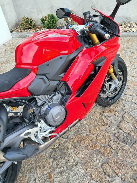Ducati panigale v2s  2025 321km