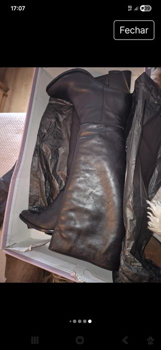 Botas pretas tamanho 37