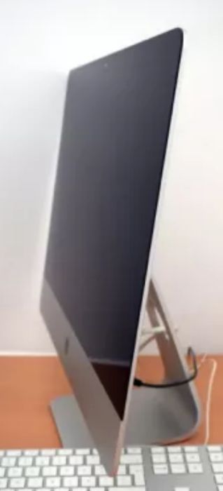 iMac 21,5" - 2,7Ghz (4 Cores) 1 TB SSD + 1 TB - 16GB RAM -(Late 2013)