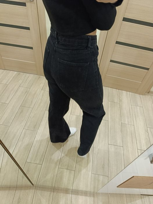 Продам жіночі джинси wide leg 36 розміру it's basic