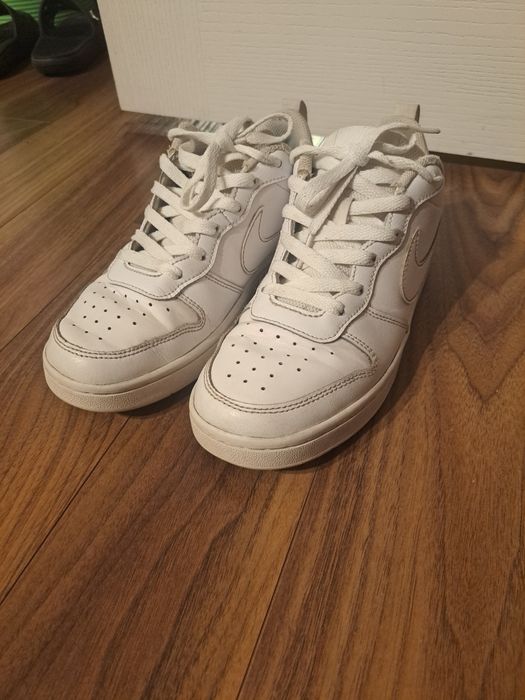 Nike Court Borough Low