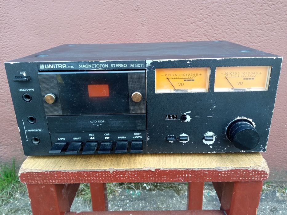 Sprzedam magnetofon UNITRA M8011