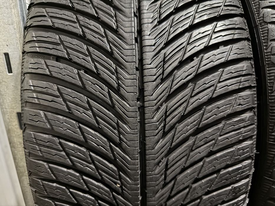 245/35 r20 Michelin 4шт.