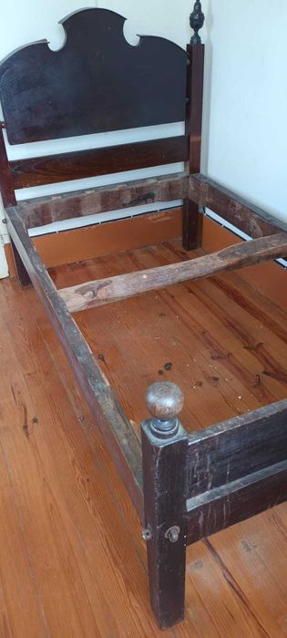 3 Camas muitíssimo antigas