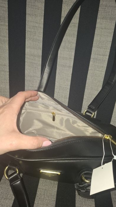 Продам ,сумку Prada,нова