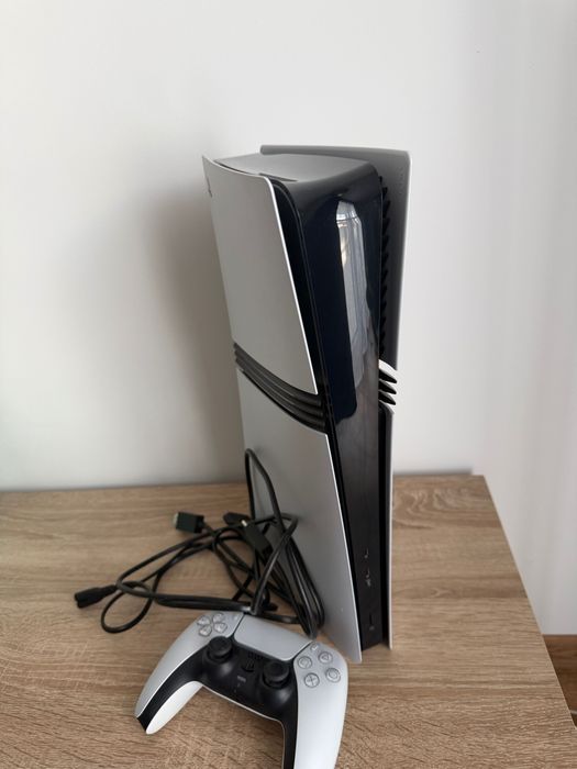 Konsola PS5 PRO 2TB