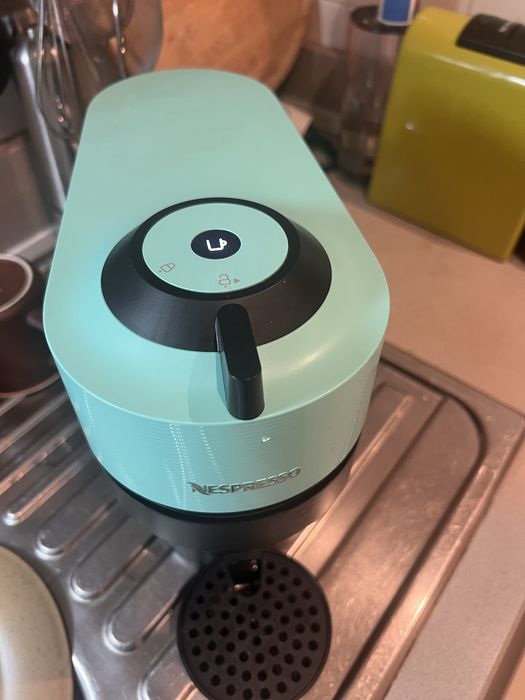 Máquina de café vertuo
