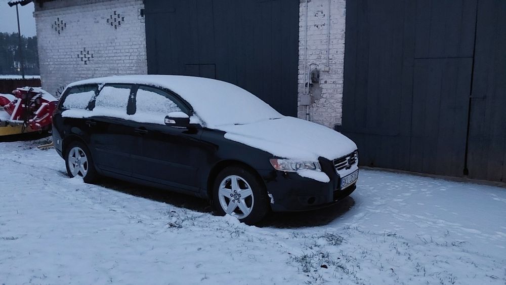 Volvo v50 2.0d polift, bogate wyposażenie,