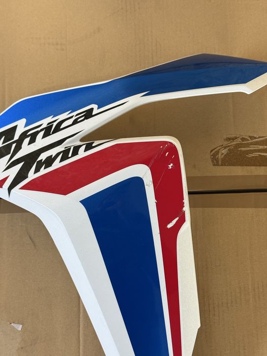 Lewa owiewka czacha honda crf1100 czasza