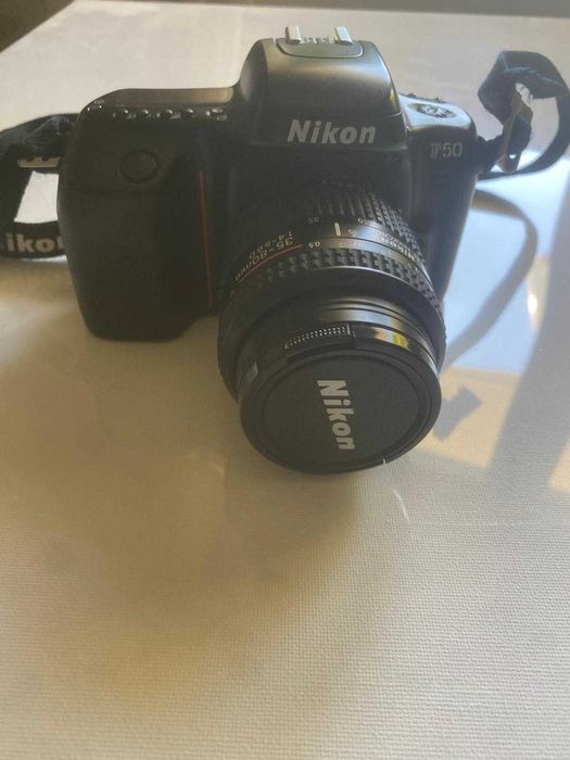 Maquina Fotografica Nikon F50 + Lente AF Nikkor 70-210 + Lente Nikkor AF 35-80+ tripe + saco
