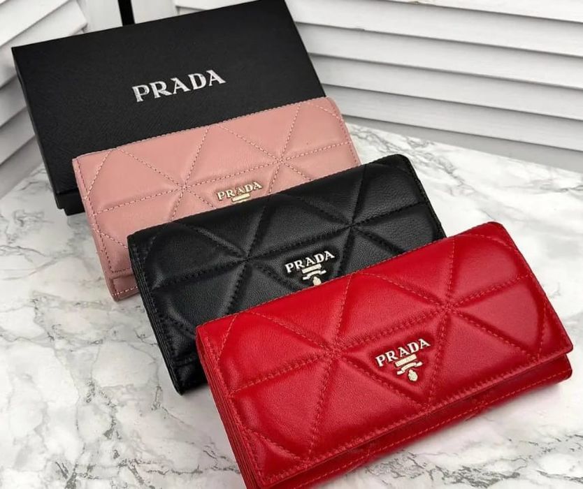 Жіночий гаманець Pradа