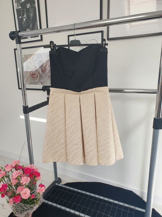 Sukienka bez ramiączek