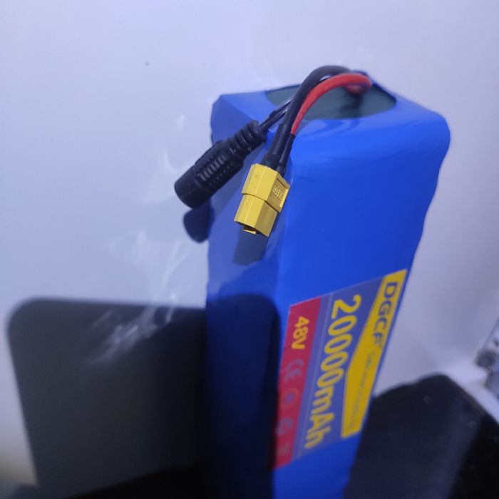 Аккумулятор litiy ion  48 v зарядное устройство