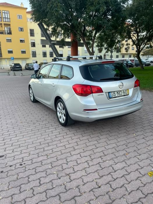 Opel Astra 1.3 Eco Flex — photo 3