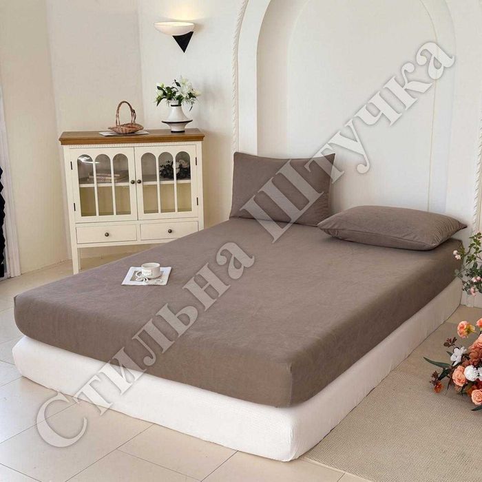 Плюшеві простирадла з гумкою та наволочками