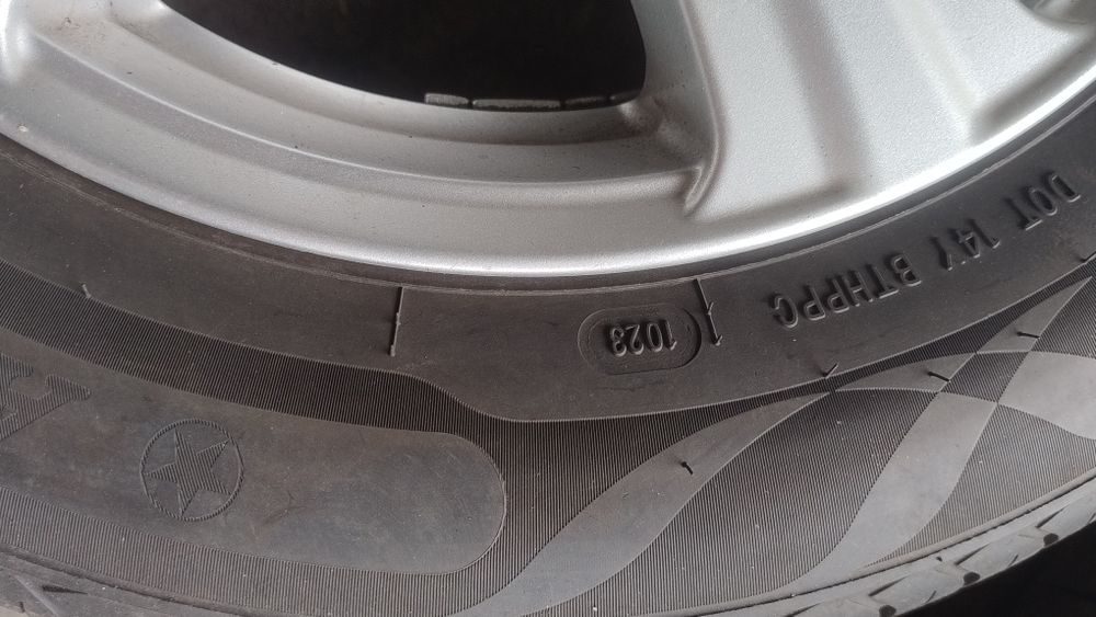 Felgi 14 4x98 +opony letnie ET37