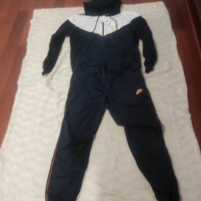 Fato de treino variados