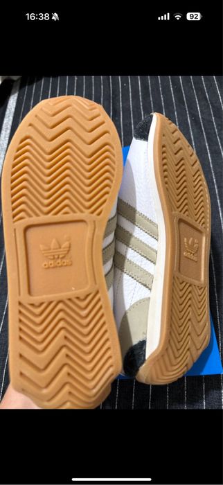 Tennis Adidas Novos