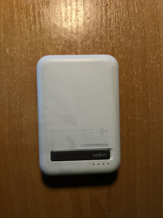 Продам безпровідний повербанк Power Bank Belkin MagSafe (10000mAh)