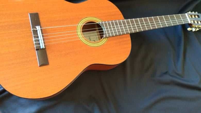 Guitarra Viola clássica ARTIMUSICA fabrico artesanal